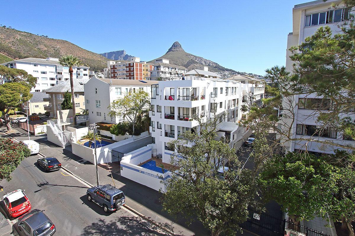 Berkeley Square Apartment Кейптаун Екстериор снимка